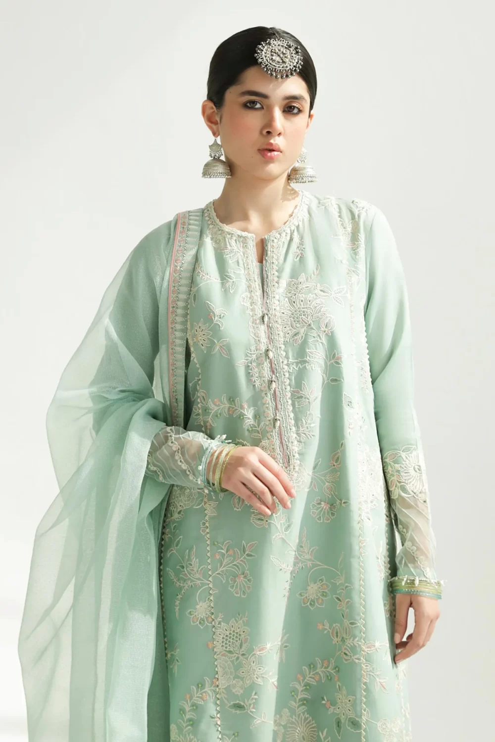 zara shahjahan, 3 piece suit, unstitched, jacquard, Amira 5b, front neckline