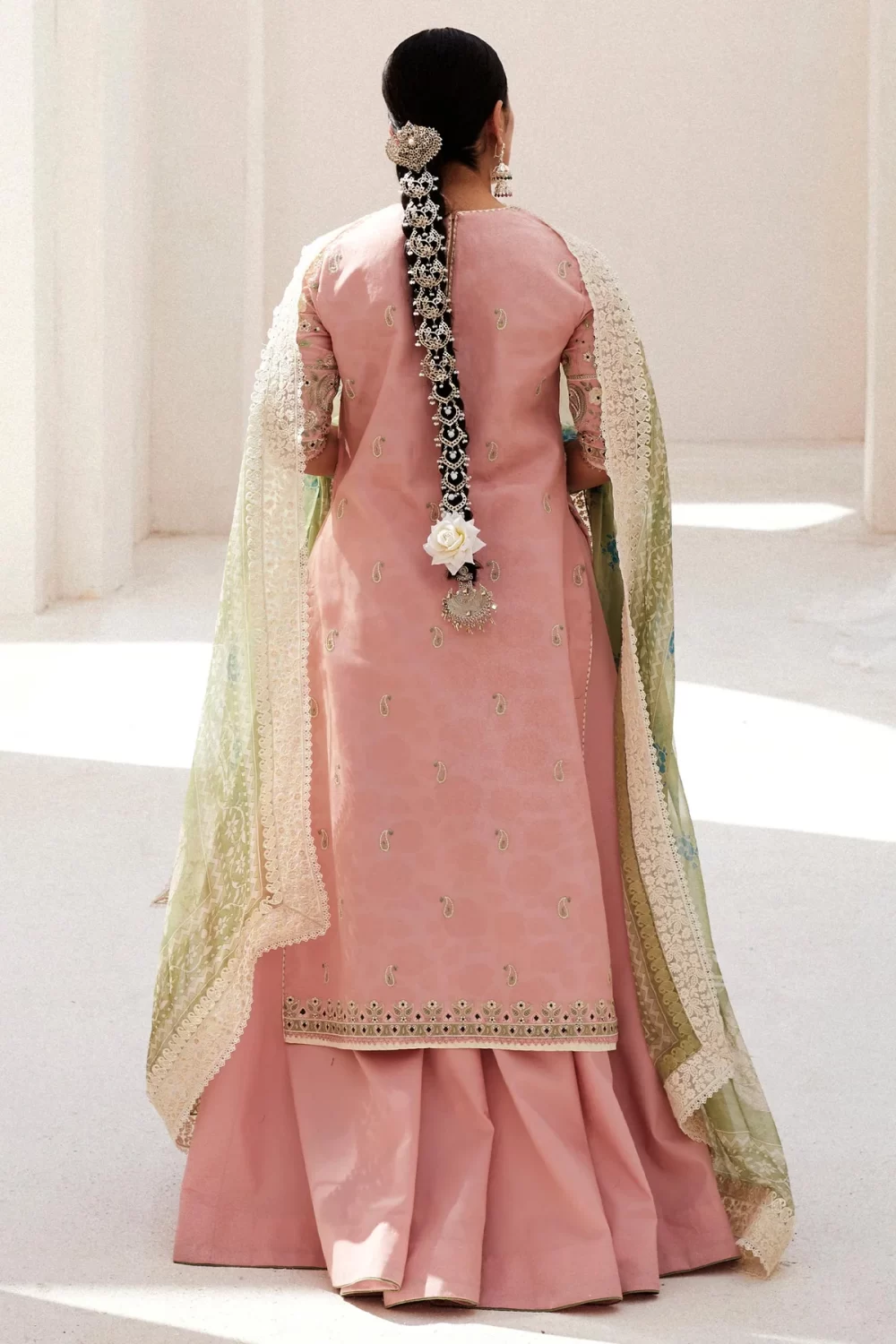 zarashahjahan, unstiched, 3 piece suit, jacquard, korina 3a, back