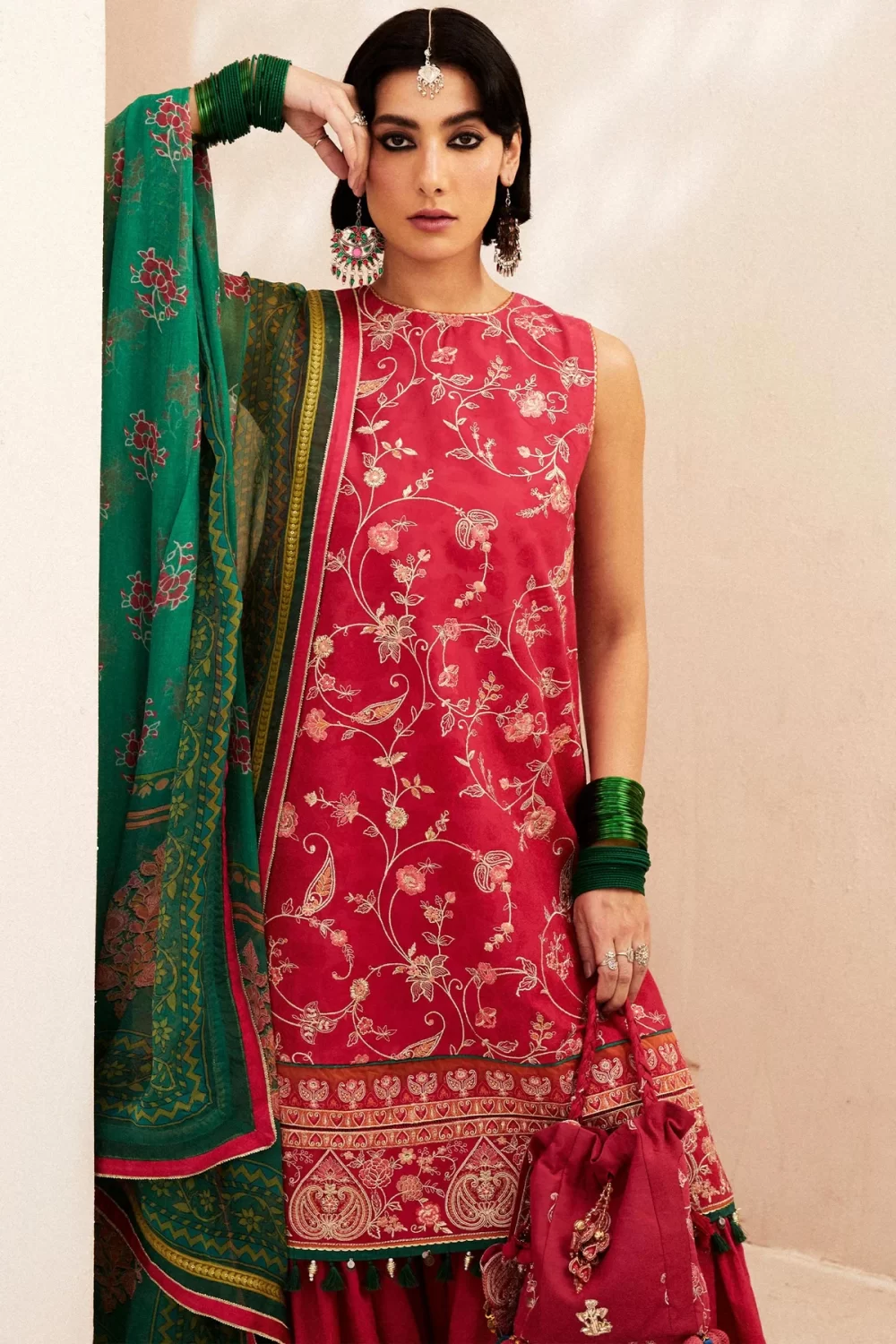 zara shahjahan, unstiched, 3 piece suit, jacquard, korina 3b, side view