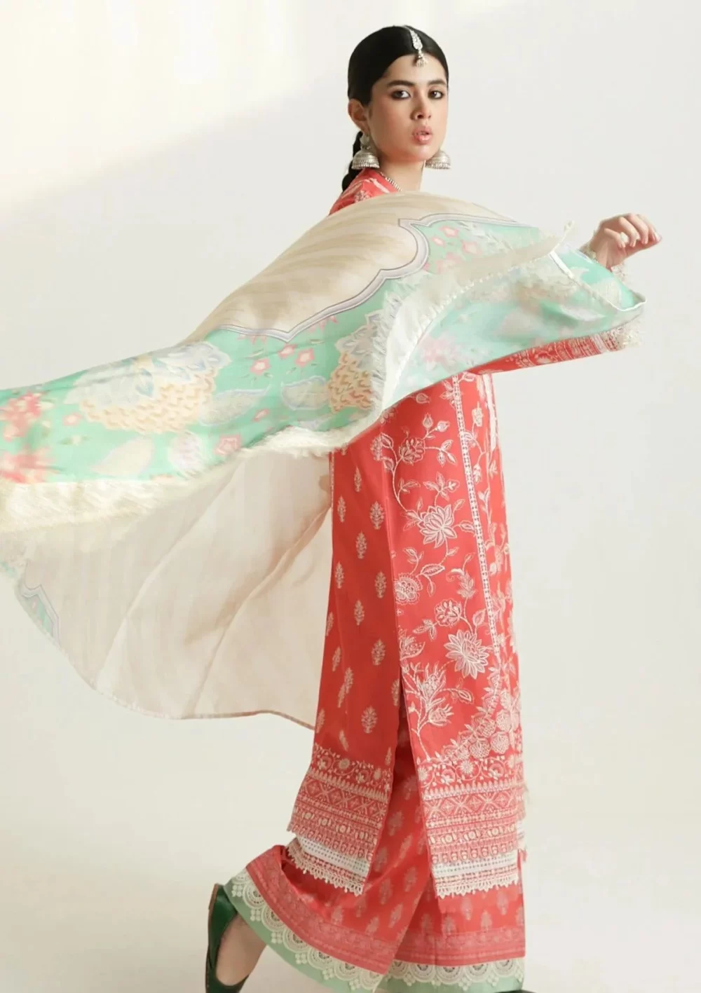 zara shahjahan, unstiched, 3 piece lawn suit, side view, mahi 1a