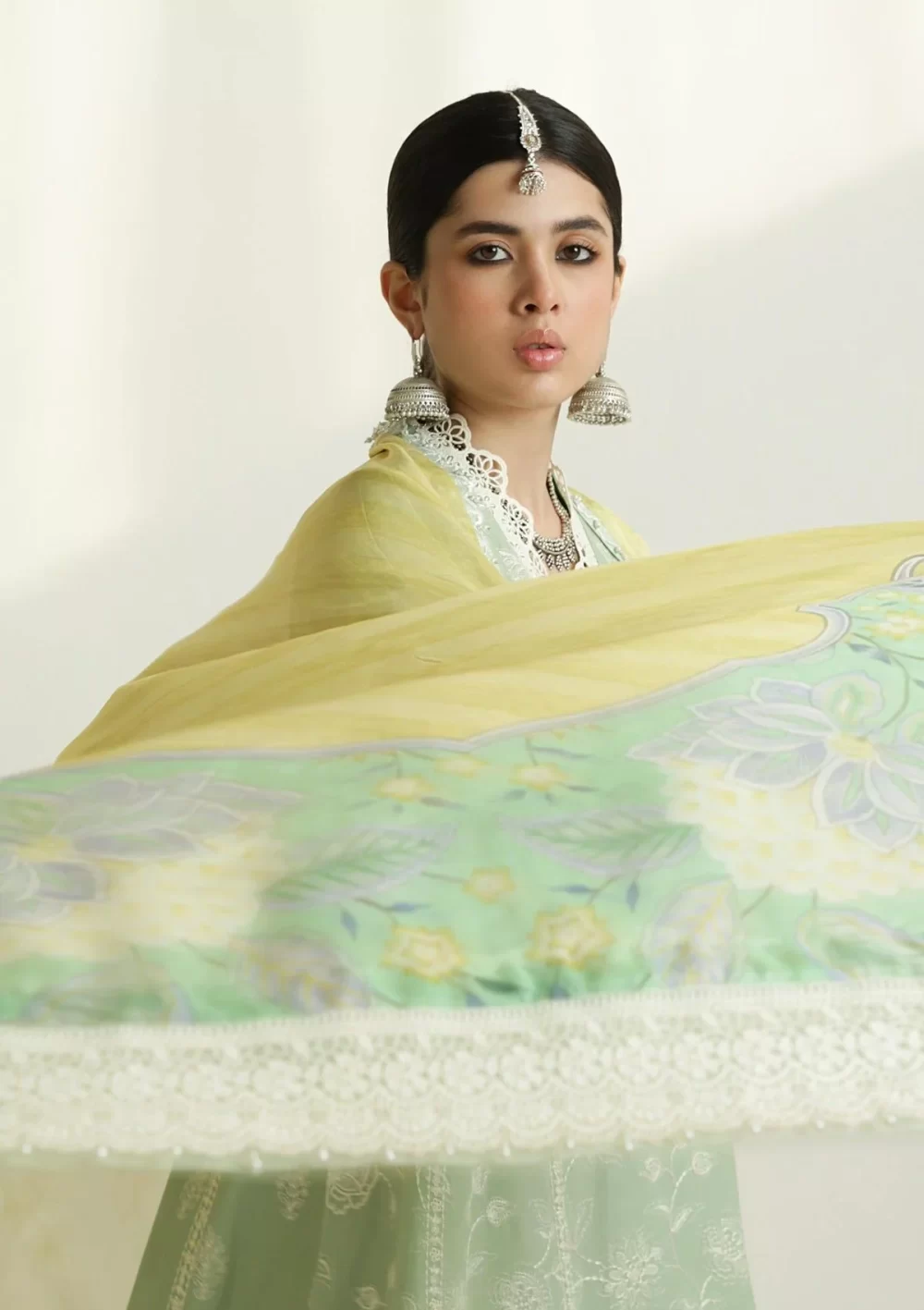 zara shajahan. 3 piece unstiched suit, green, mahi 1b. side with dupatta