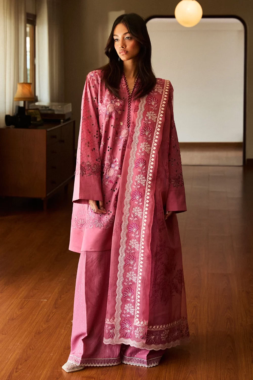 Pakistani Clothing brand Zara shahjahan , satori lawn 25’ , 3 PIECE SUIT , unstitched, lawn , rosewood color , KAIRO-10b, front standing, salwar kameez, dupatta border on front