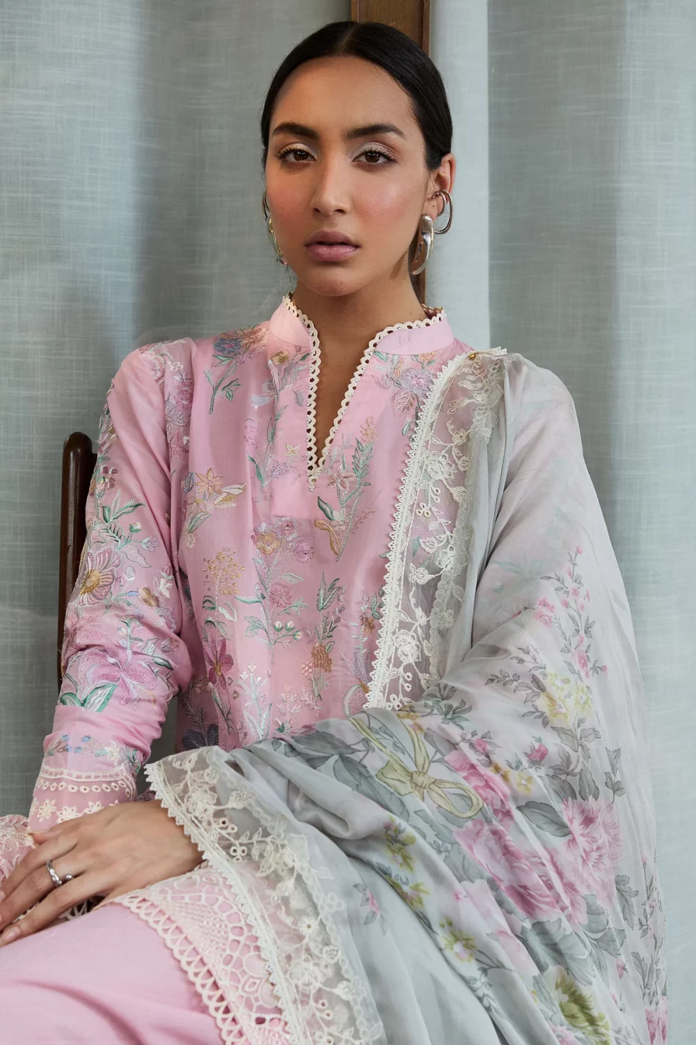 Zara shahjahan , satori lawn 25’ , 3 PIECE SUIT , unstitched, lawn , BLUSH & SOFT GREY color , nozami-2a, front shirt and dupatta