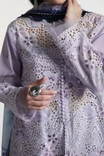 Zara shahjahan , satori lawn 25’ , 3 PIECE SUIT , unstitched, lawn , SOFT LAVENDER & NAVY, purple color , umi-3b, sleeves