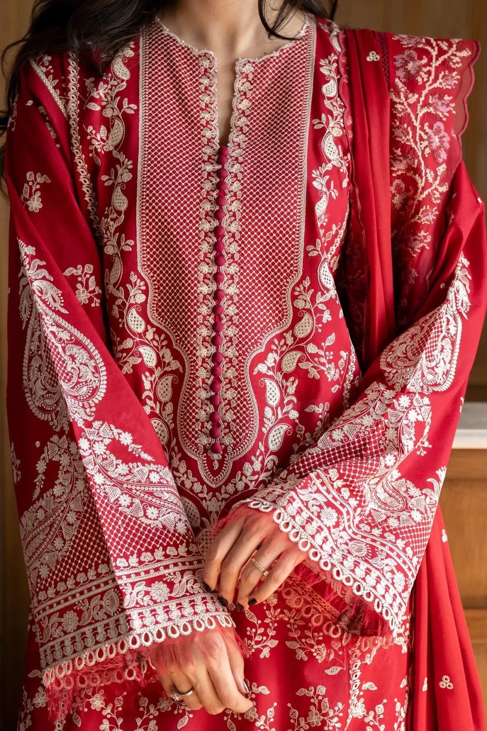 Zara shahjahan , satori lawn 25’ , 3 PIECE SUIT , unstitched, lawn , CRIMSON RED color , mei-8a, front kameez sleeves