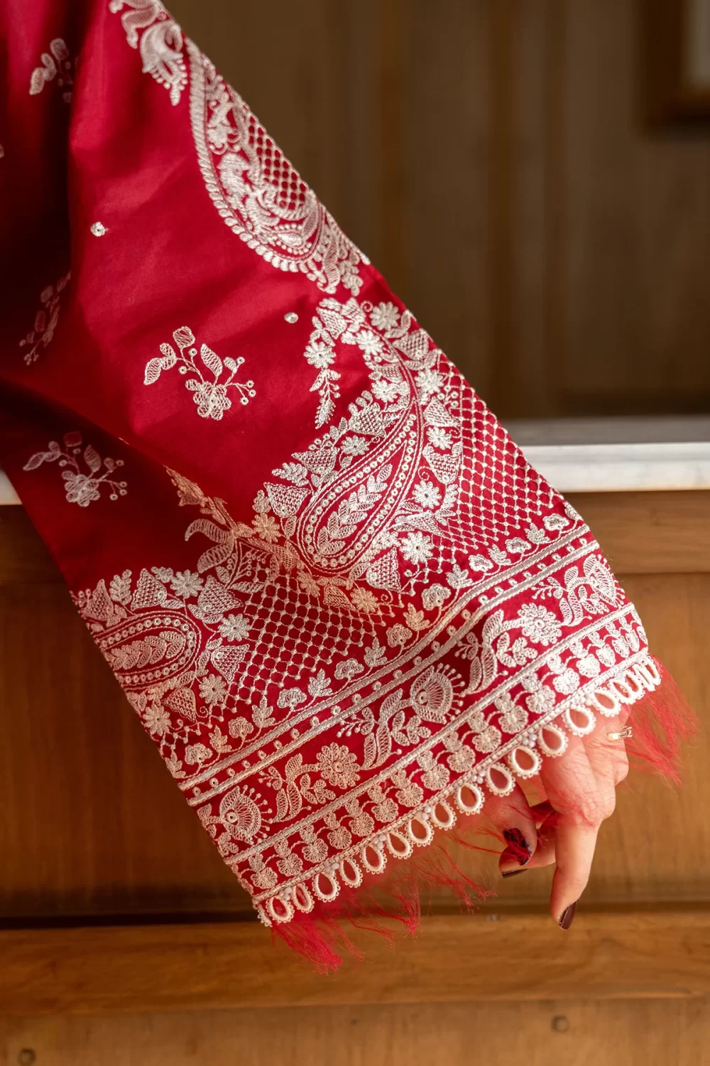 Zara shahjahan , satori lawn 25’ , 3 PIECE SUIT , unstitched, lawn , CRIMSON RED color , mei-8a, sleeves