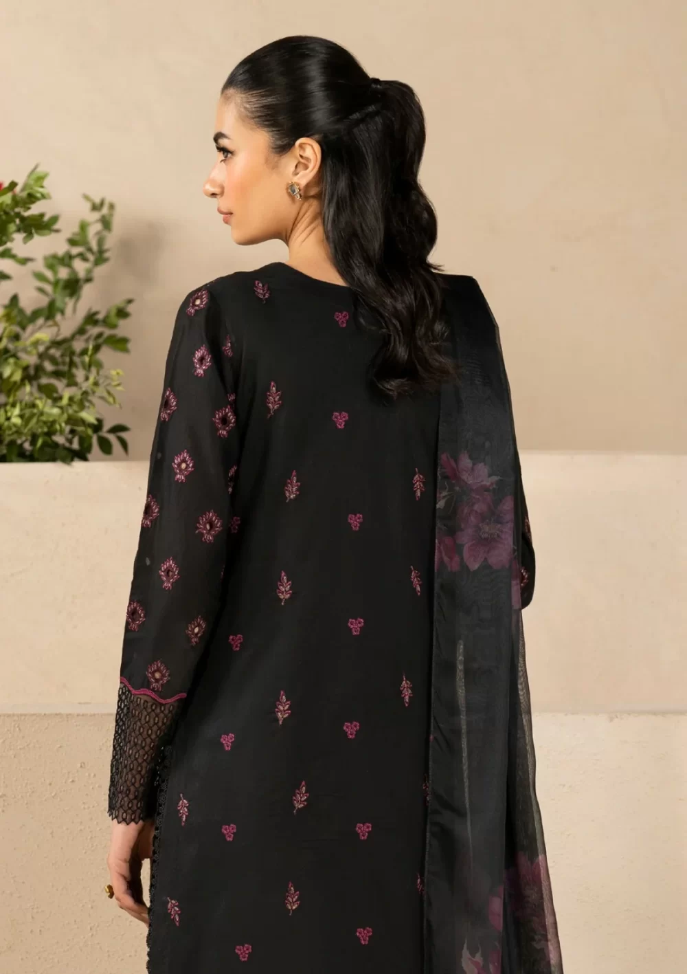 iznik, eid festive lawn 25’ , 3 PIECE SUIT , unstitched, lawn , black color , ELF-03, back