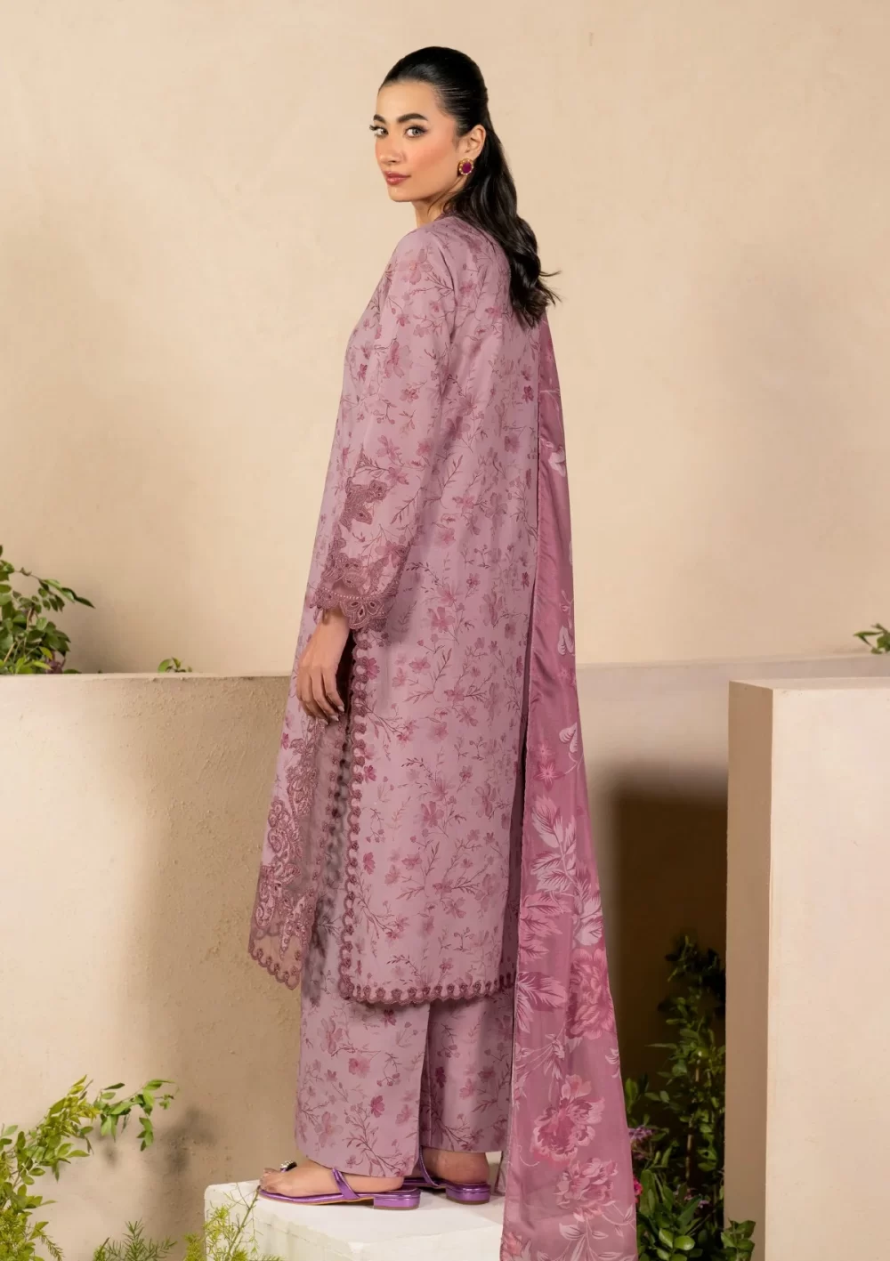 iznik, eid festive lawn 25’ , 3 PIECE SUIT , unstitched, lawn , pink color , Efl-04, back