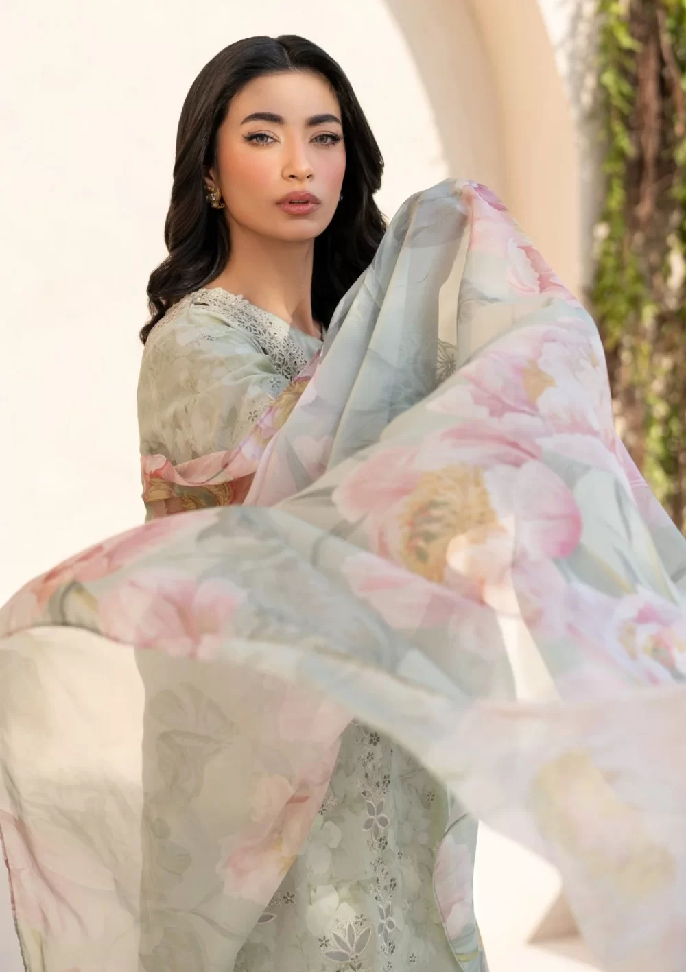 iznik, eid festive lawn 25’ , 3 PIECE SUIT , unstitched, lawn , warm grey color , Efl-07, dupatta