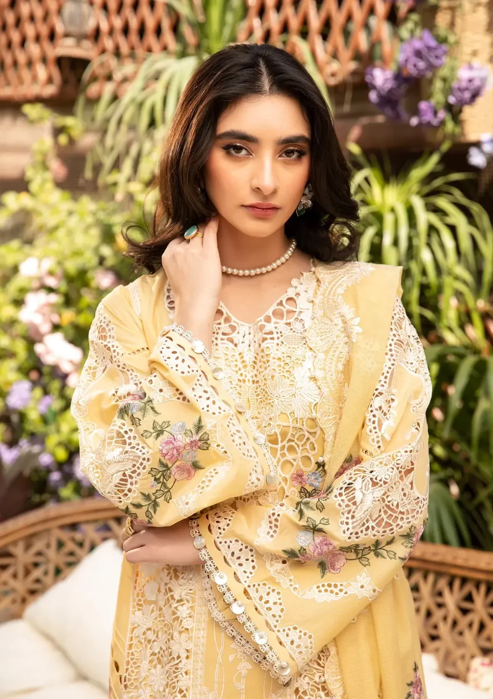 elaf, luxury lawn 25’ , 3 PIECE SUIT , unstitched, lawn , yellow color , Elm-2b, sleeves