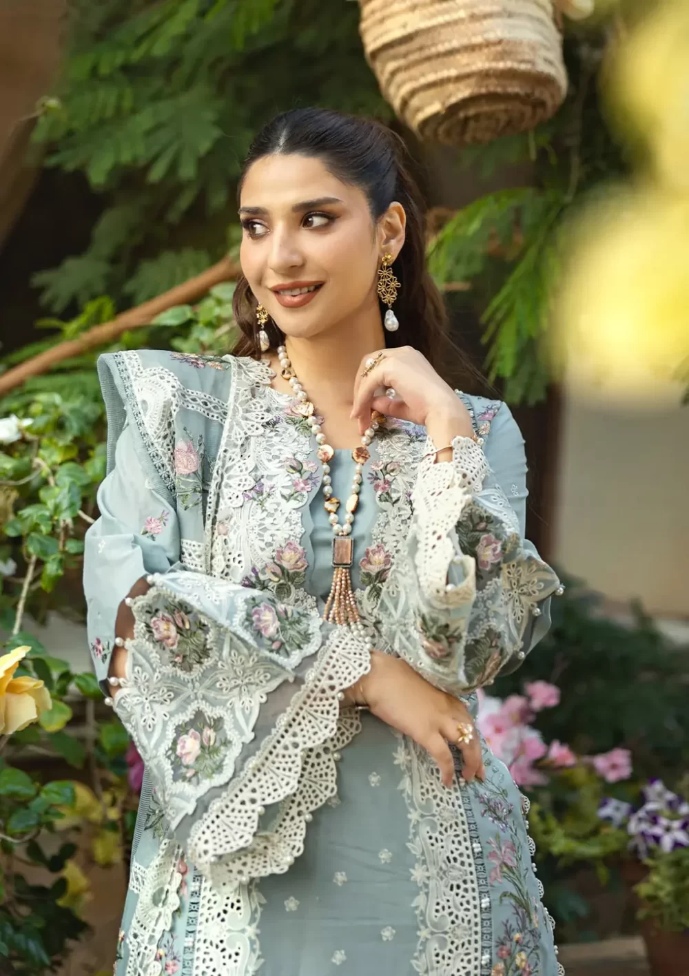 elaf, luxury lawn 25’ , 3 PIECE SUIT , unstitched, lawn , sky blue color , Elm-3b, sleeves