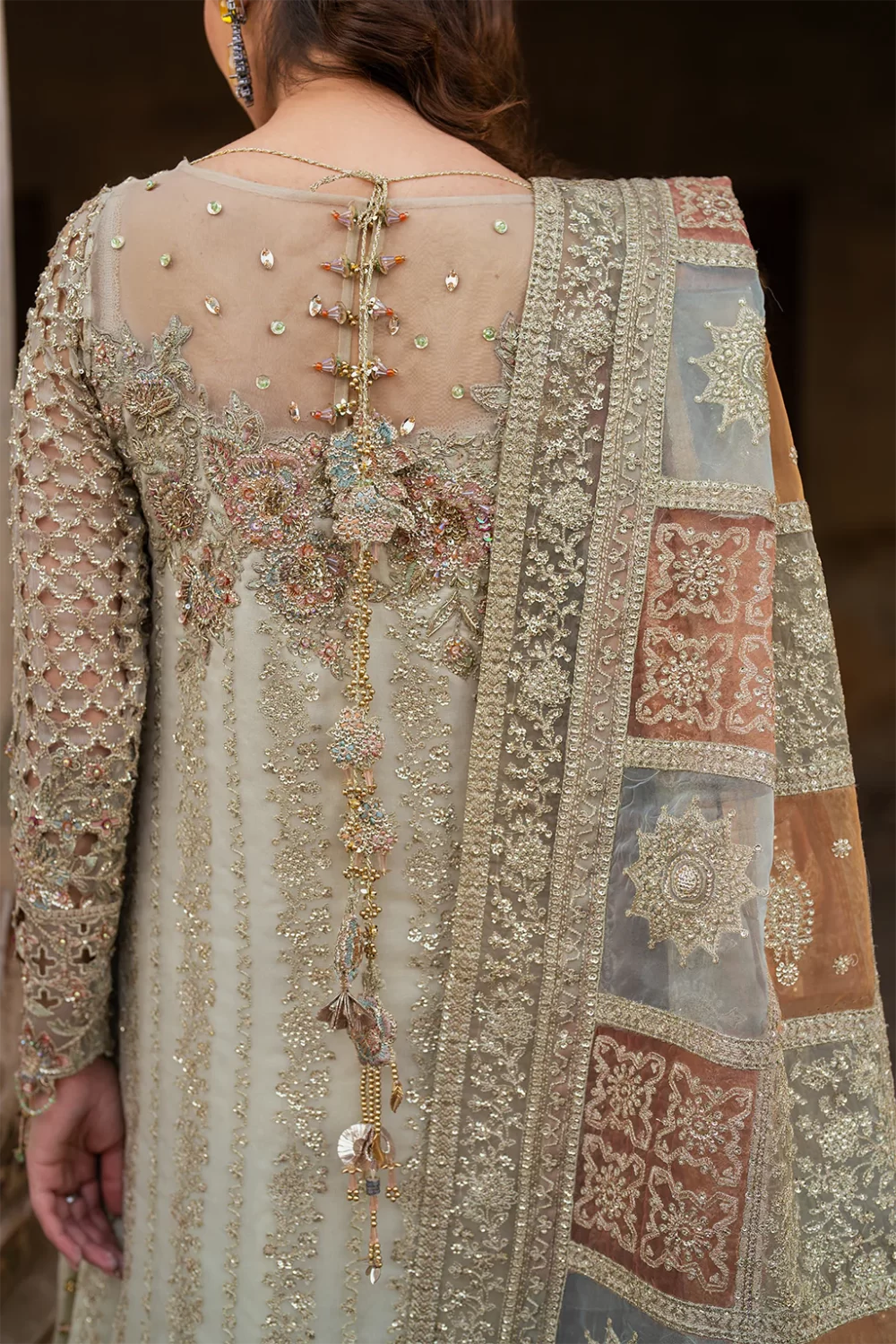 Iznik, luxury chiffon, 25’ , 3 PIECE SUIT , unstitched, chiffon , OFFWHITE, ILC-02, BACK