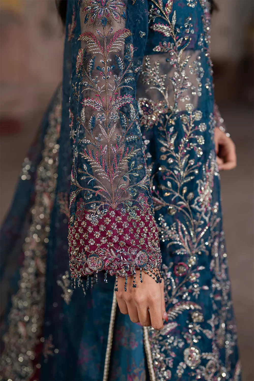 Iznik, luxury chiffon, 25’ , 3 PIECE SUIT , unstitched, chiffon , blue , ILC-03, sleeves