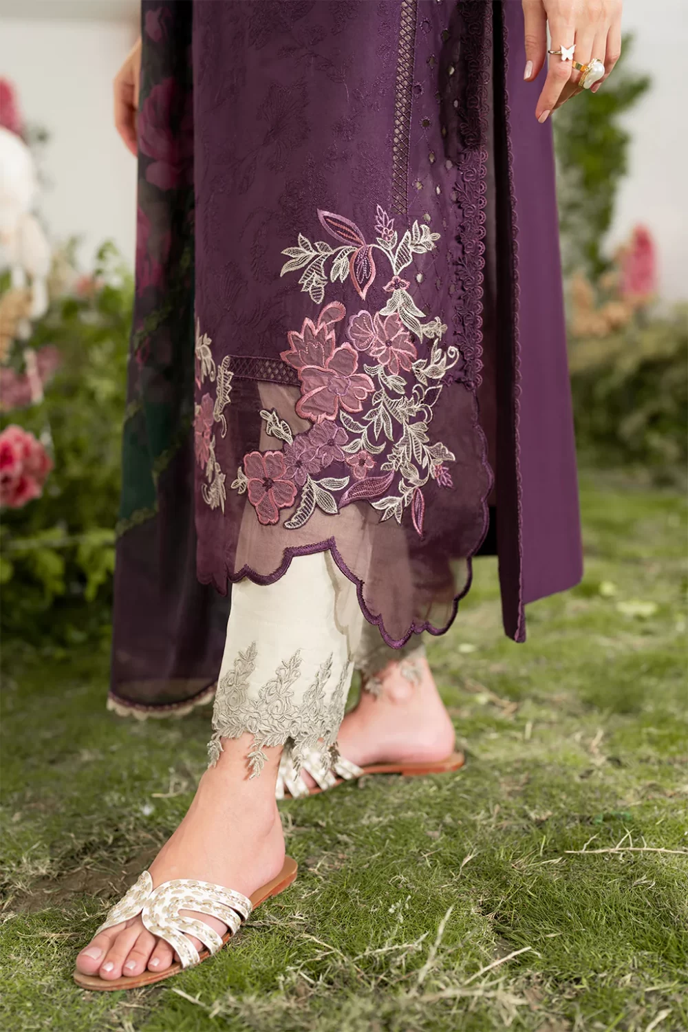 Iznik Festive Edition 2025 | IFE-03, 3-piece Pakistani designer lawn suits in the UK- Zee Collections. FRONT shirt daman border